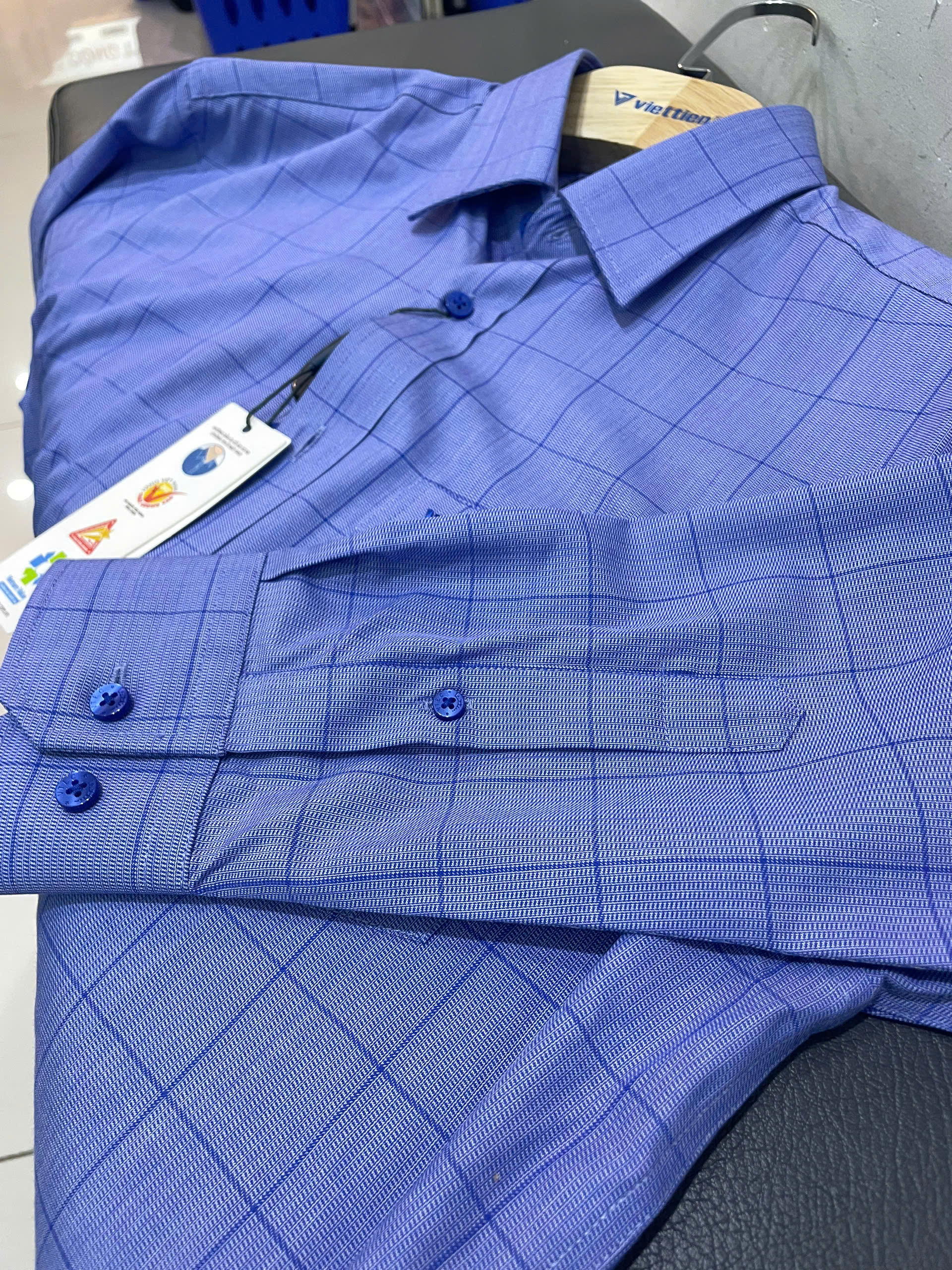 Áo sơ mi dài tay - Việt Tiến