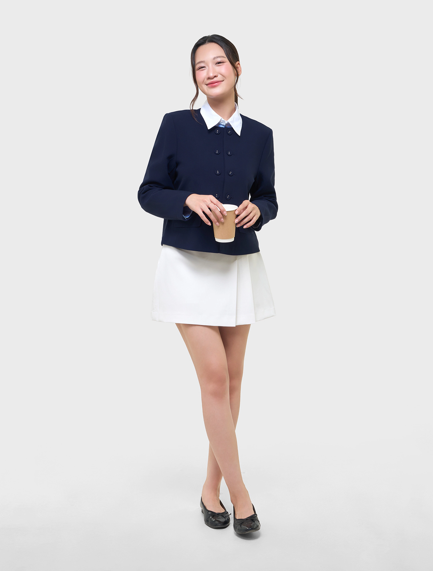 Áo khoác nữ dáng ngắn CANIFA